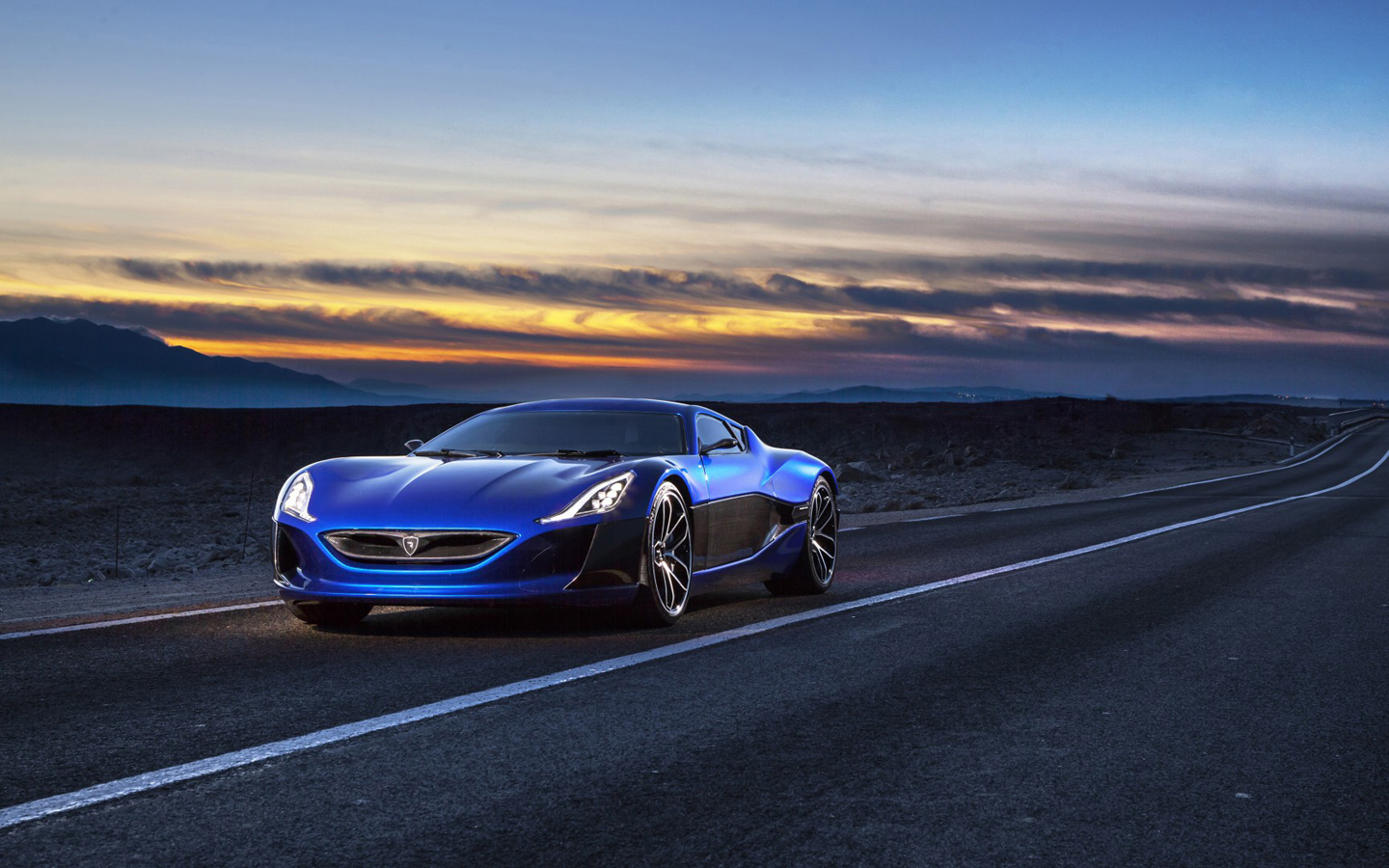 迷醉人心的寶藍汽車 精美壁紙賞析